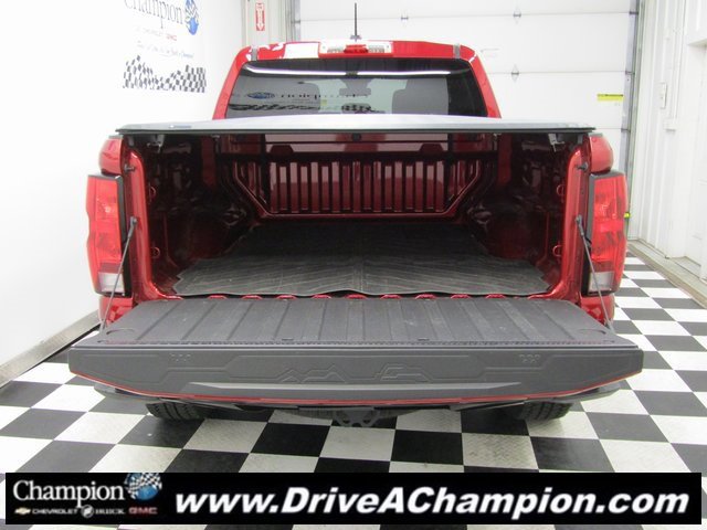 Used 2024 Chevrolet Colorado Trail Boss image 15