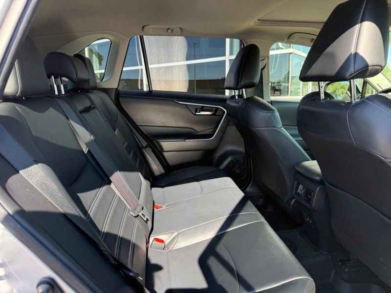 Used 2020 Toyota RAV4 XLE Premium AWD/4WD image 12