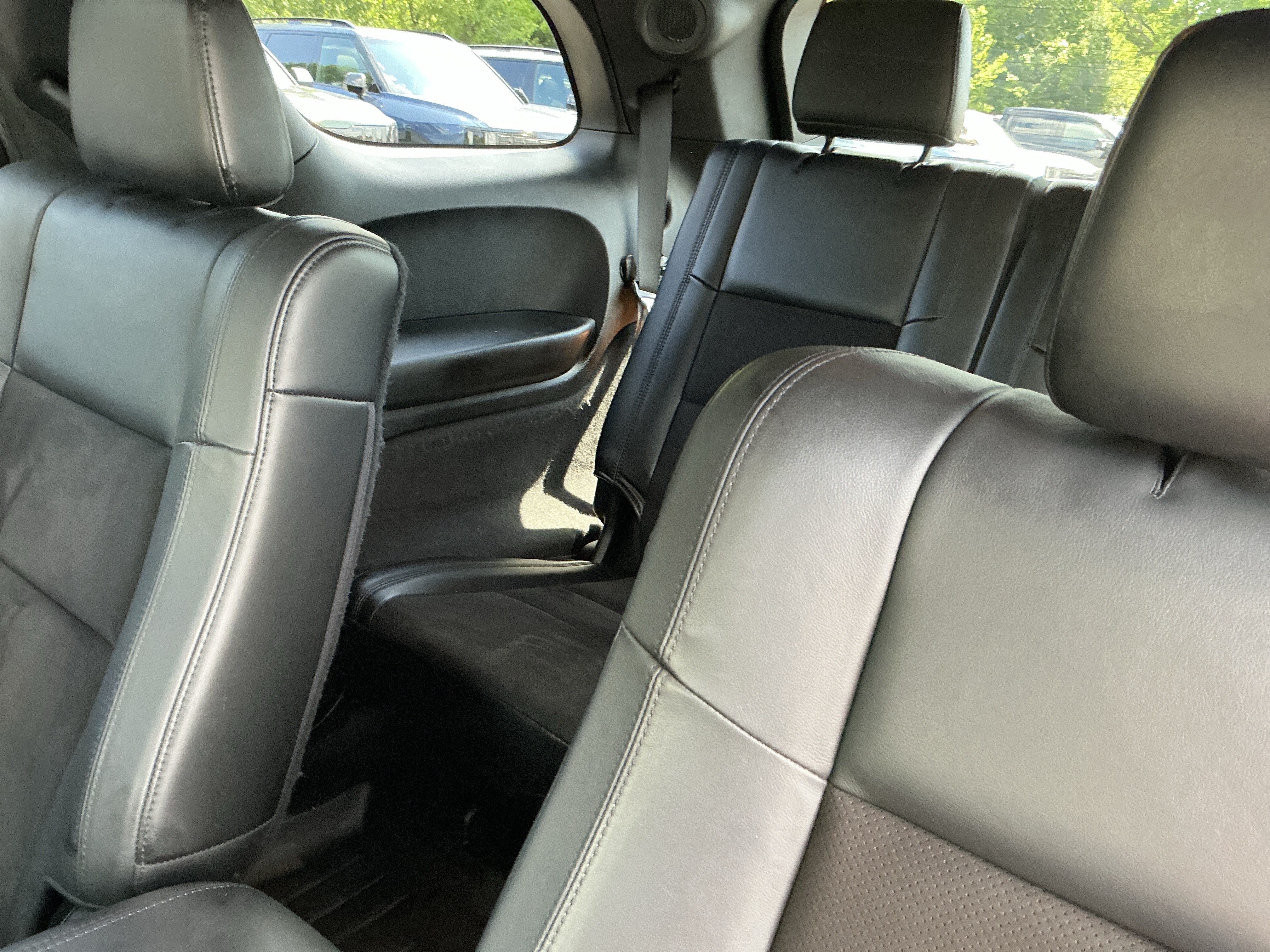 Used 2019 Dodge Durango R/T w/ Technology Group AWD/4WD image 37