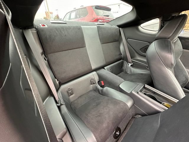 Used 2022 Toyota GR86 Premium w/ ALL Weather Mat Package (TMS) RWD image 28