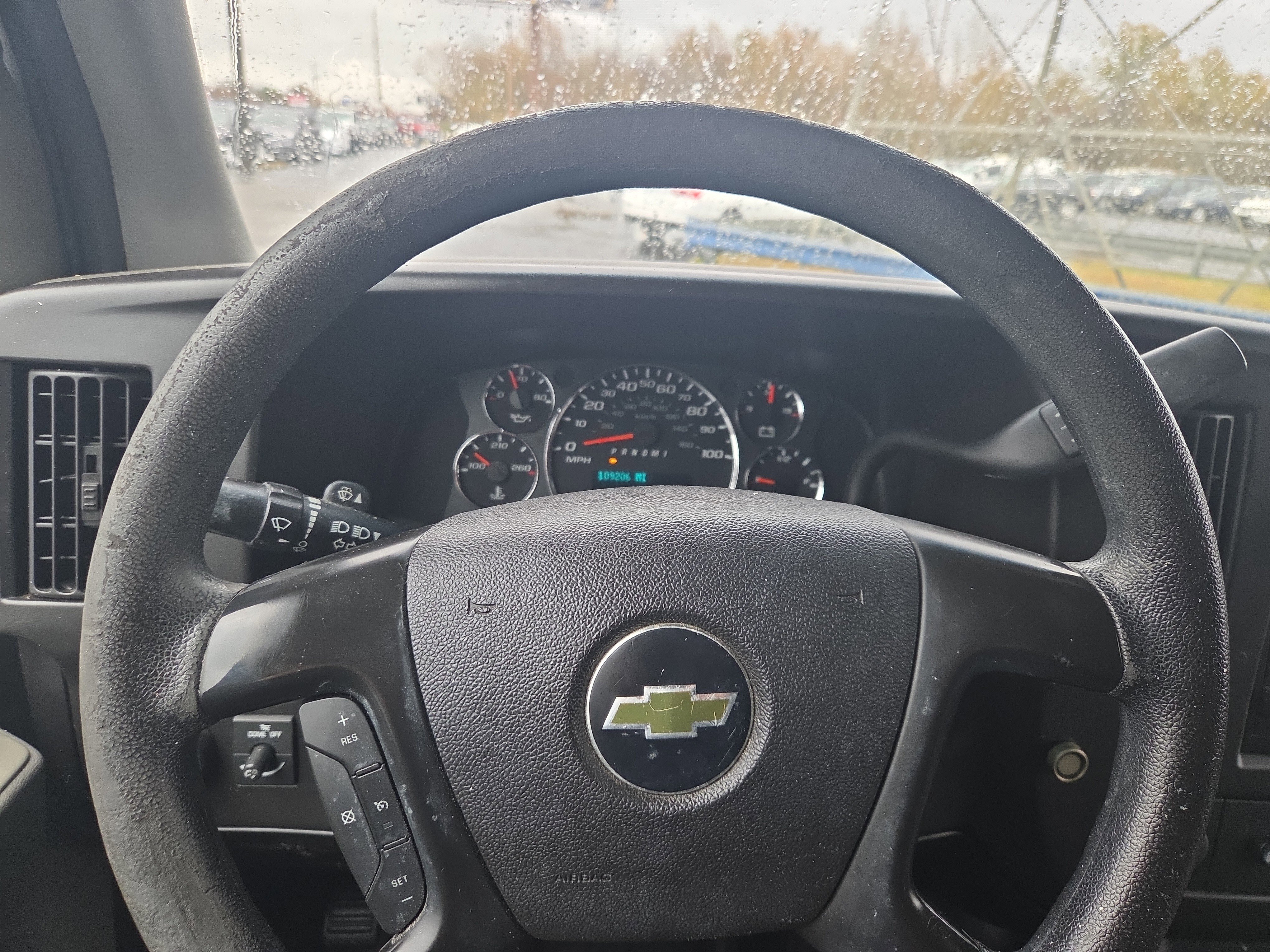 Used 2014 Chevrolet Express 2500 image 17