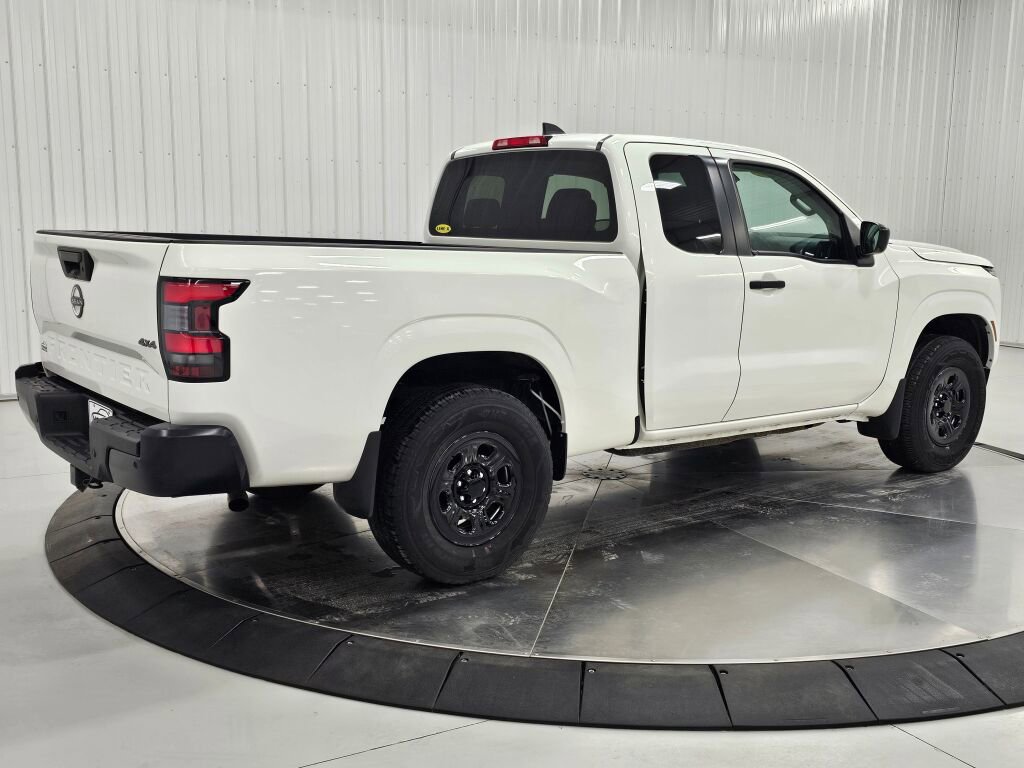 Used 2025 Nissan Frontier S image 5