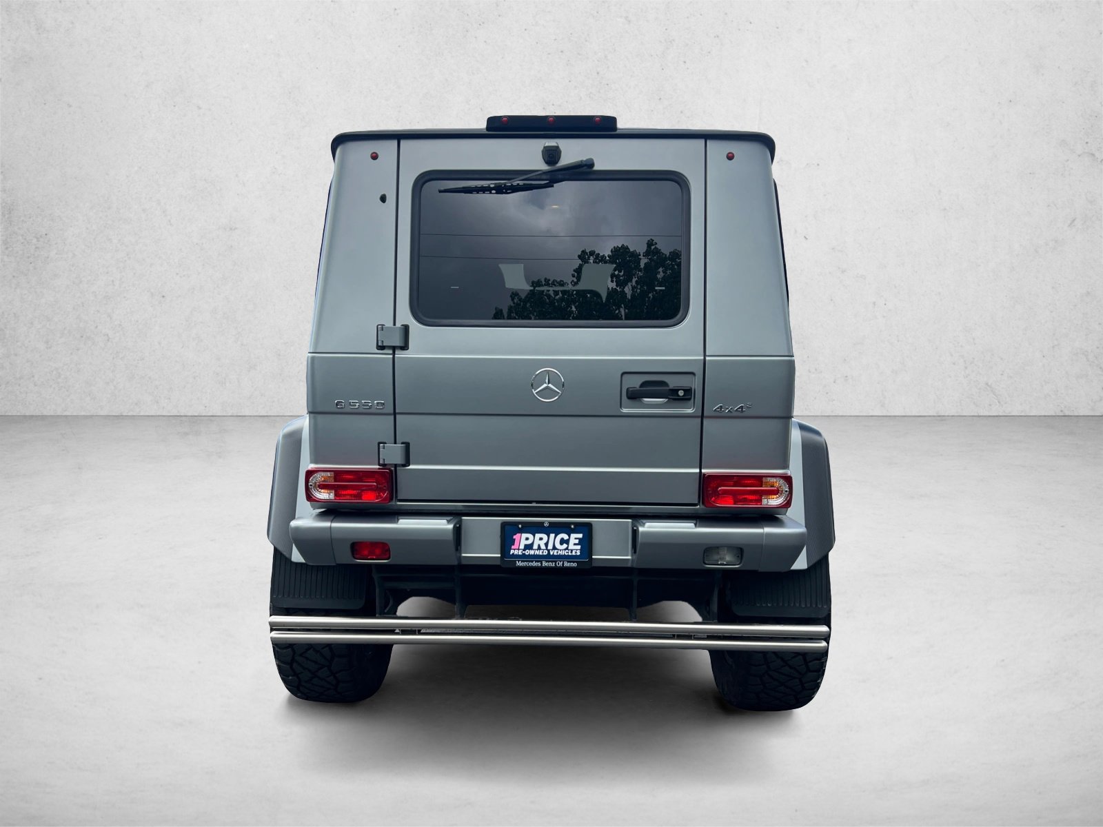 Used 2017 Mercedes-Benz G 550 Squared image 6