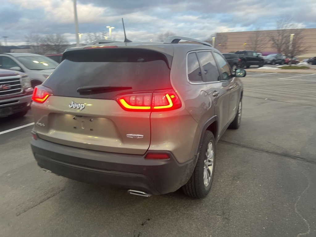 Used 2021 Jeep Cherokee Latitude Lux w/ Comfort/Convenience Group image 7