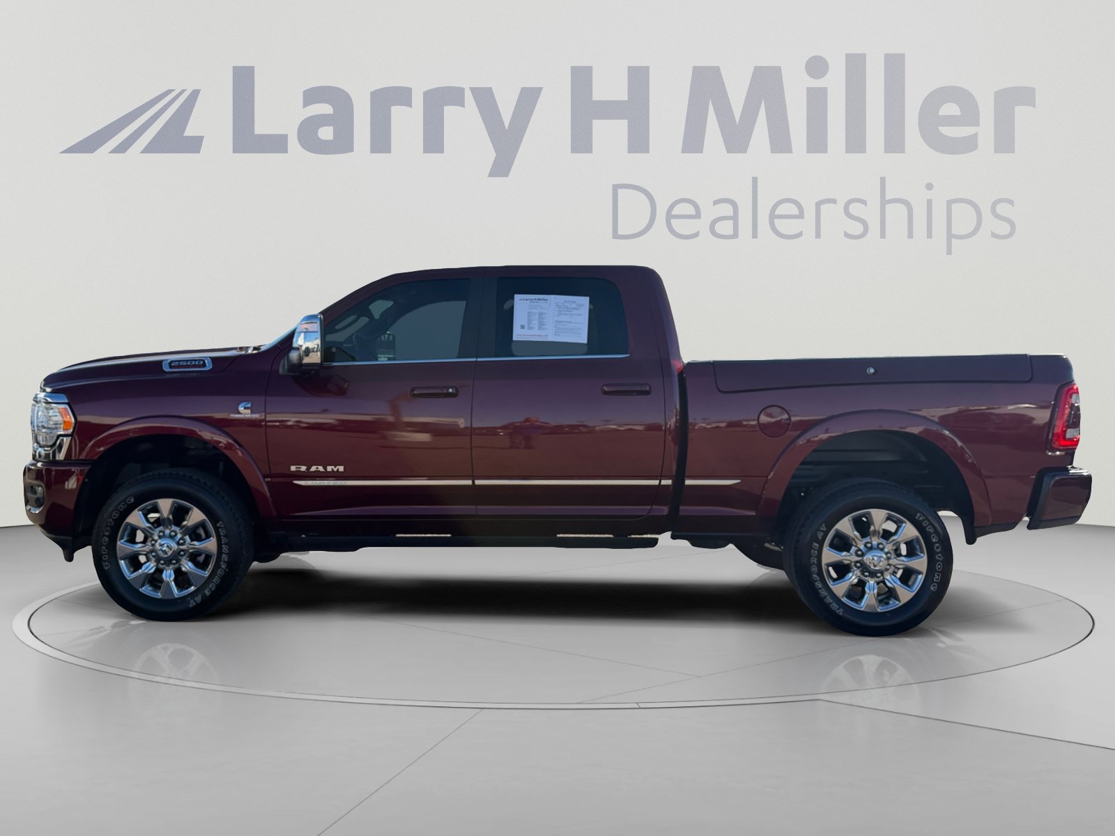 Used 2024 RAM 2500 Limited AWD/4WD image 2