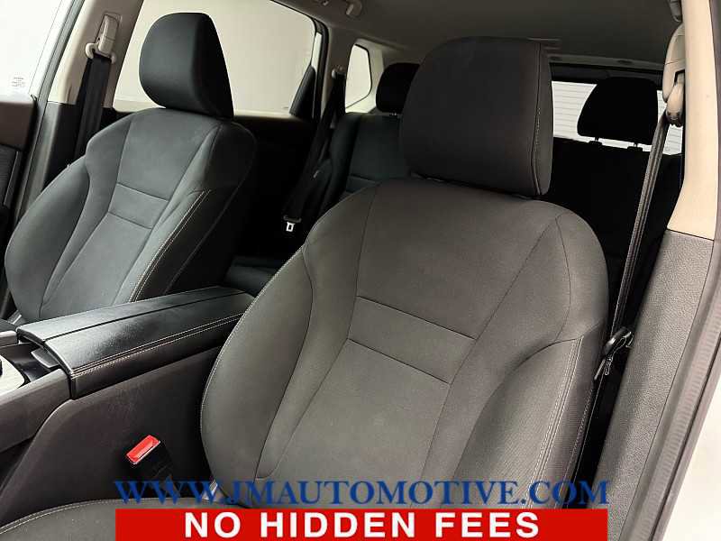 Used 2023 Nissan Rogue S image 13