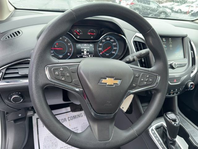 Used 2016 Chevrolet Cruze LT image 9