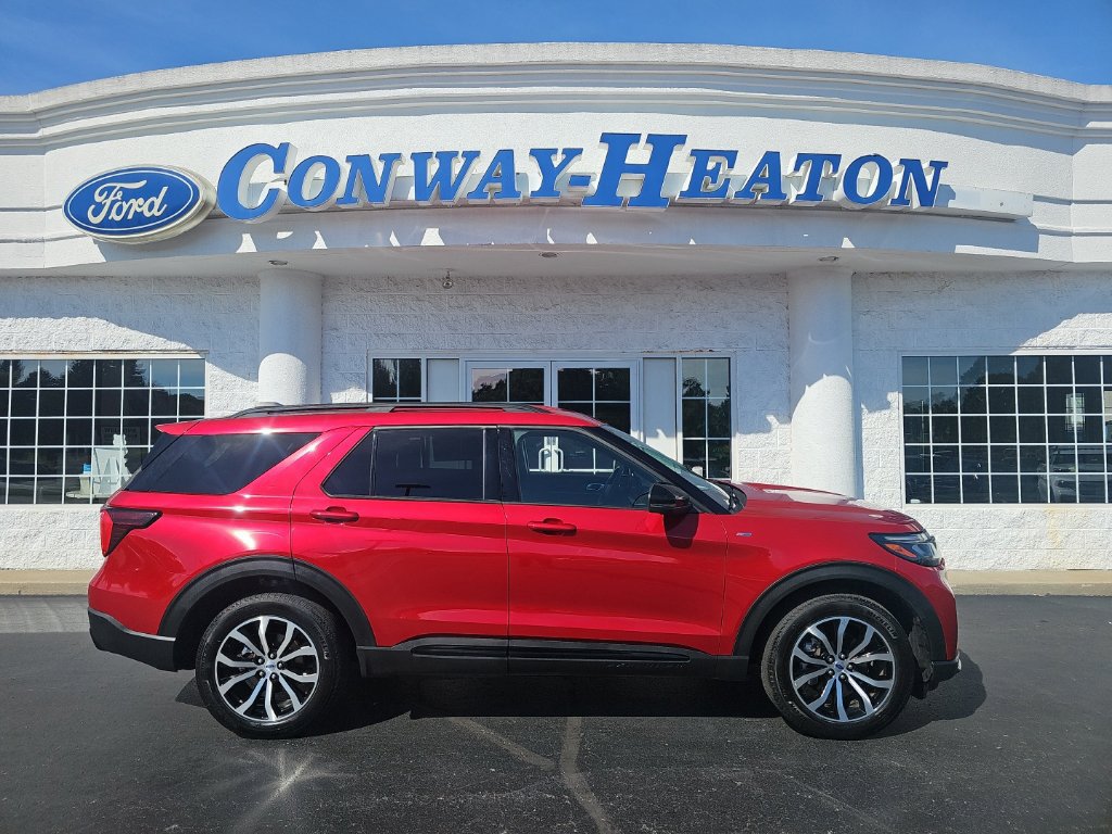 Used 2025 Ford Explorer ST-Line