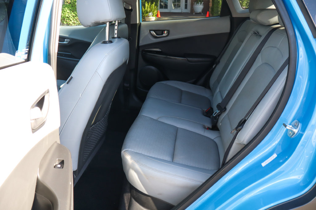 Used 2020 Hyundai Kona Limited AWD/4WD image 40