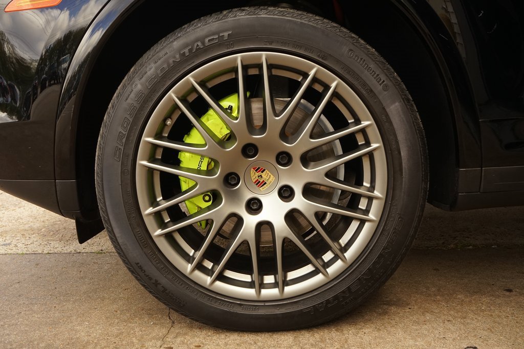 Used 2017 Porsche Cayenne S image 34