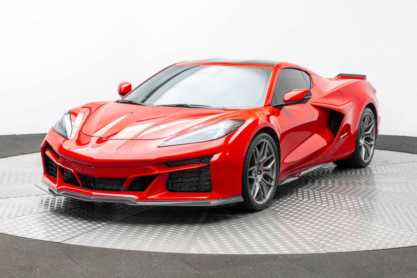Used 2024 Chevrolet Corvette Z06 RWD image 1