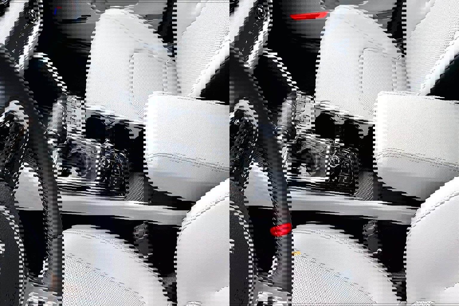 Used 2025 Kia Sportage EX image 15