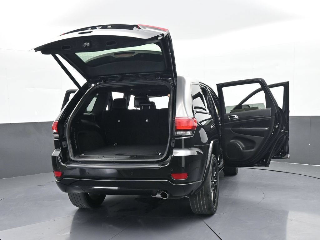Used 2020 Jeep Grand Cherokee Altitude RWD image 75