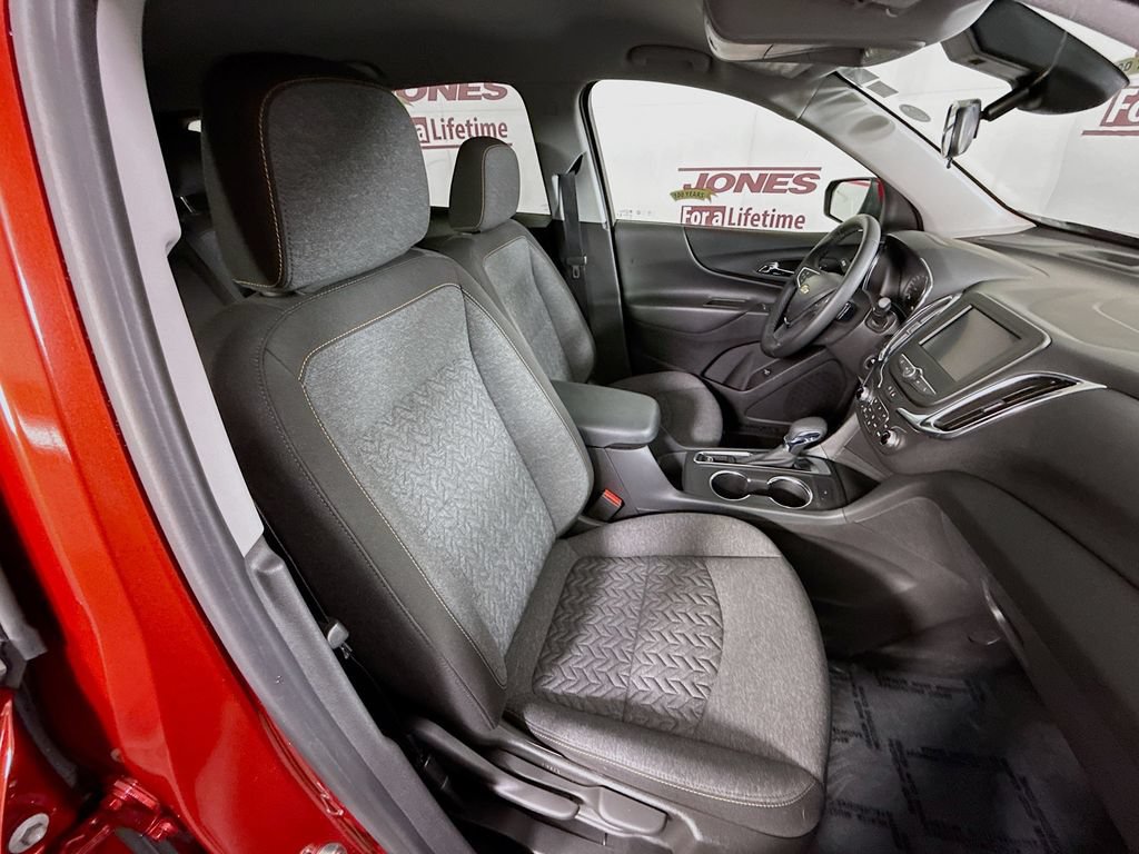 Used 2024 Chevrolet Equinox LT FWD image 30