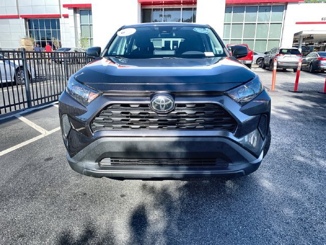 Used 2022 Toyota RAV4 LE AWD/4WD image 3
