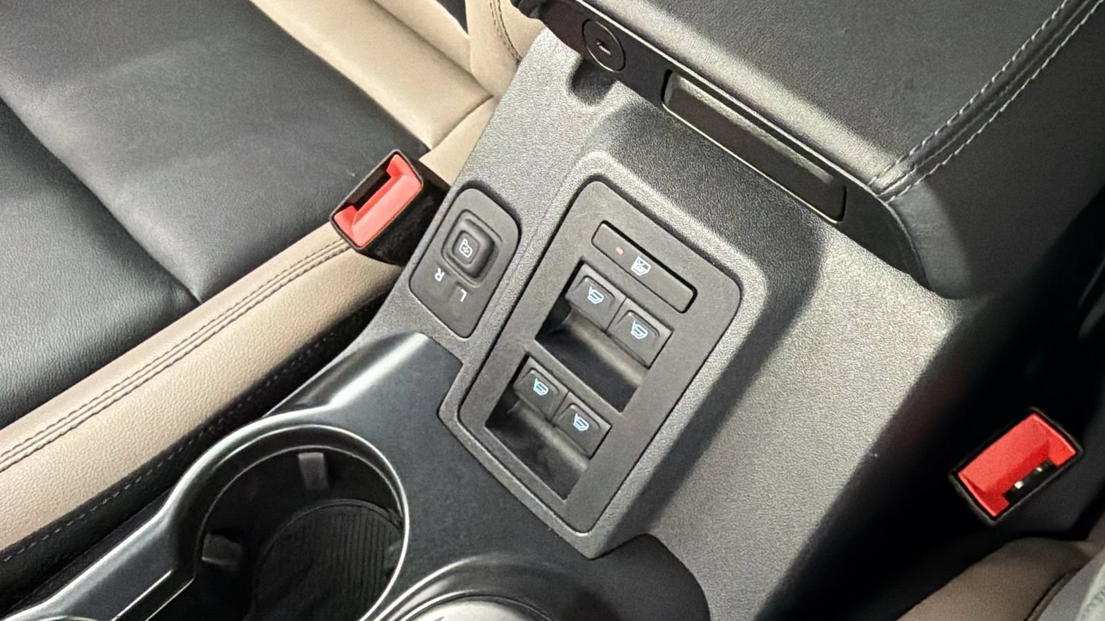 Used 2024 Ford Bronco Wildtrak AWD/4WD image 25