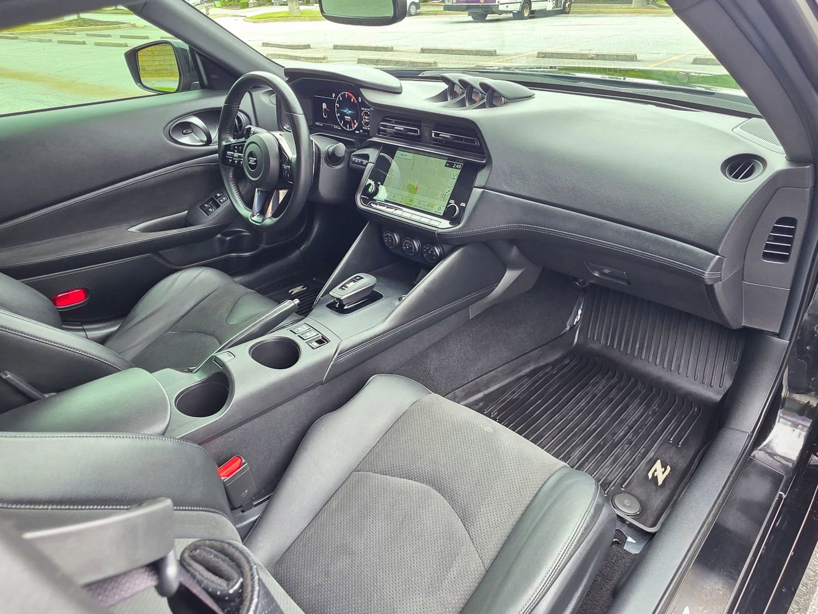 Used 2024 Nissan Z Performance w/ Floor Mat Package RWD image 32