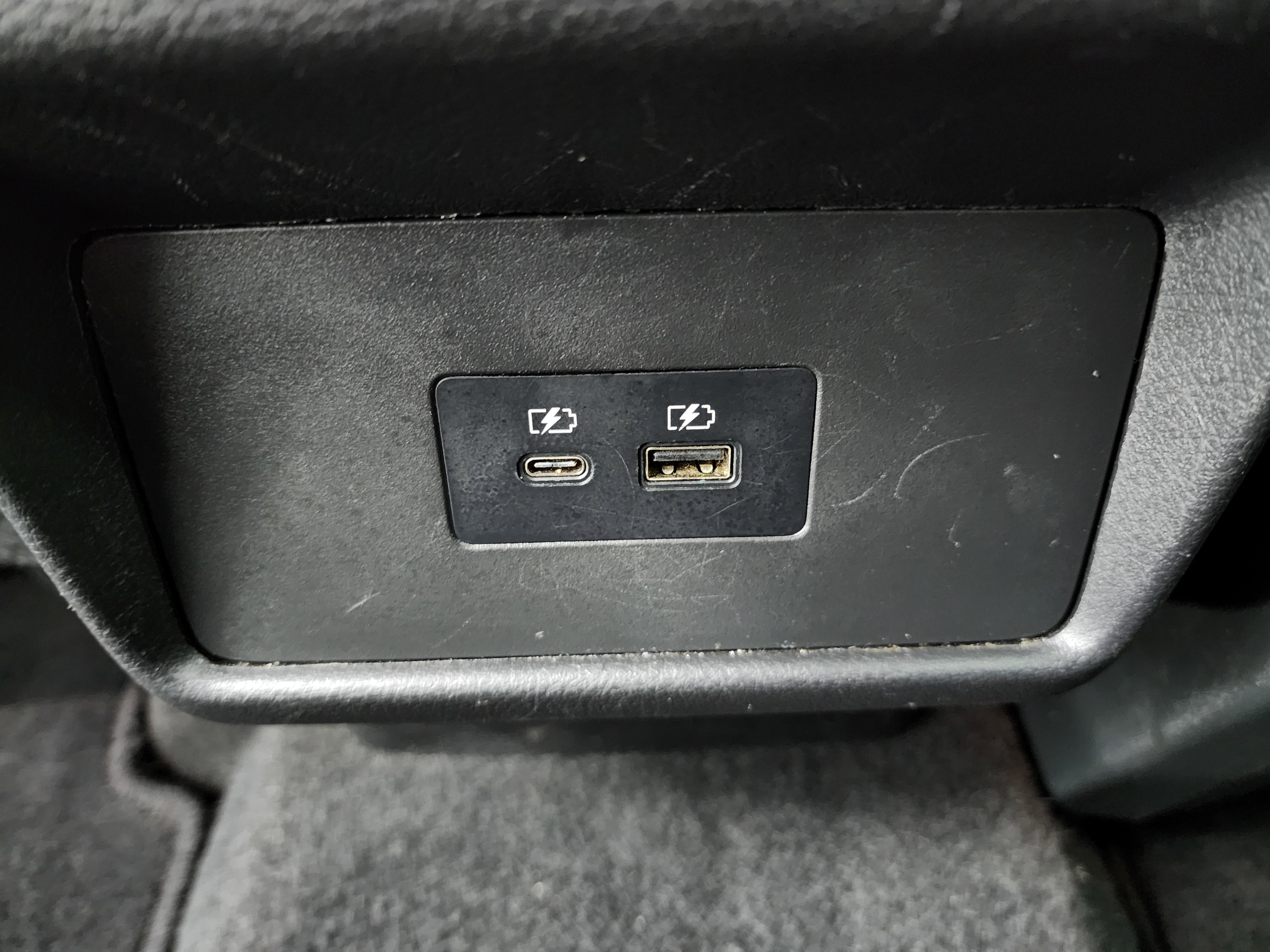 Used 2023 Nissan Rogue SV image 36