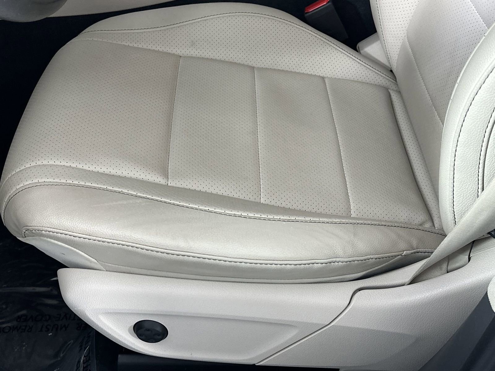 Used 2020 Mercedes-Benz GLE 350 w/ Premium Package image 12