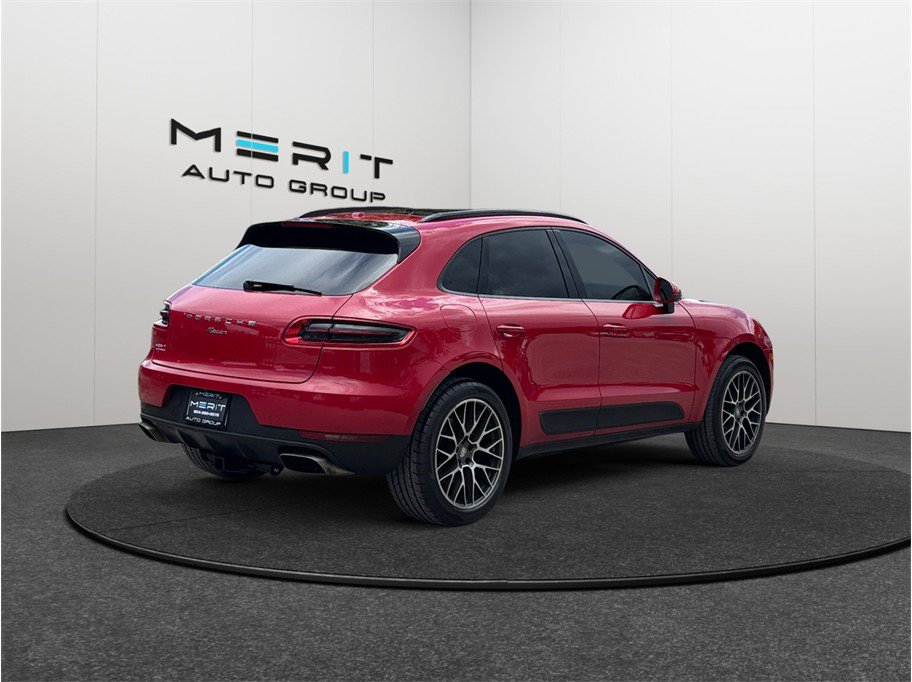 Used 2018 Porsche Macan Sport Edition AWD/4WD image 9