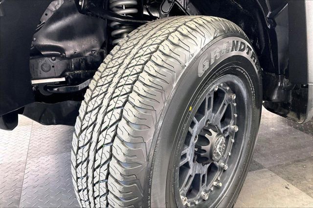 Used 2014 Toyota FJ Cruiser 4WD w/ Convenience Package image 33