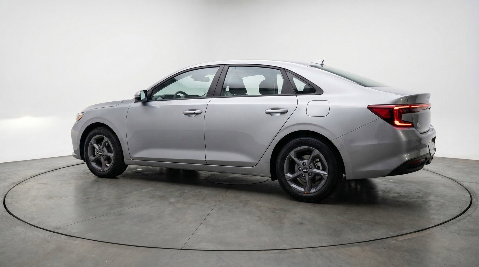 Used 2025 Kia K4 FWD image 5
