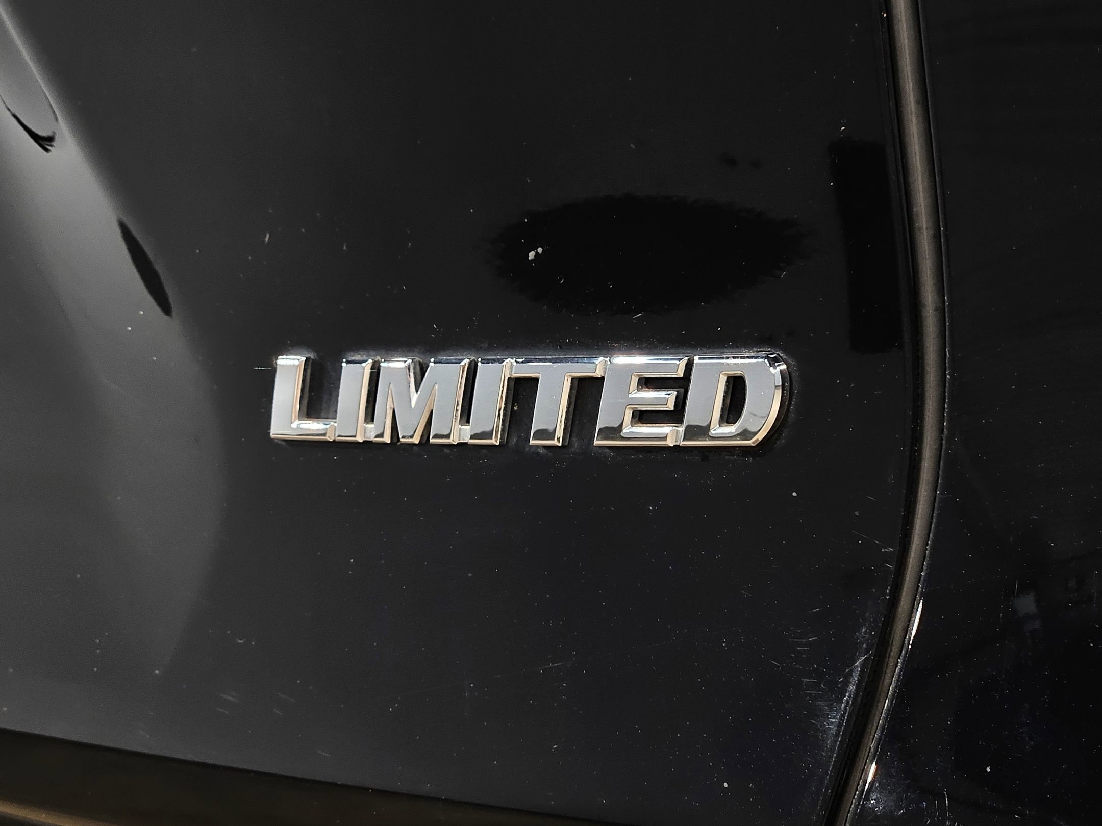 Used 2020 Toyota RAV4 Limited image 40