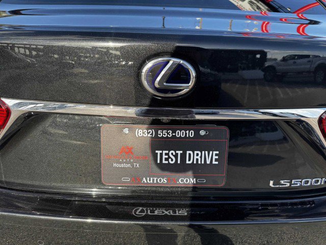 Used 2018 Lexus LS 500h w/ Luxury Package image 12