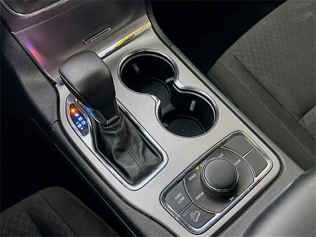 Used 2020 Jeep Grand Cherokee Laredo image 21