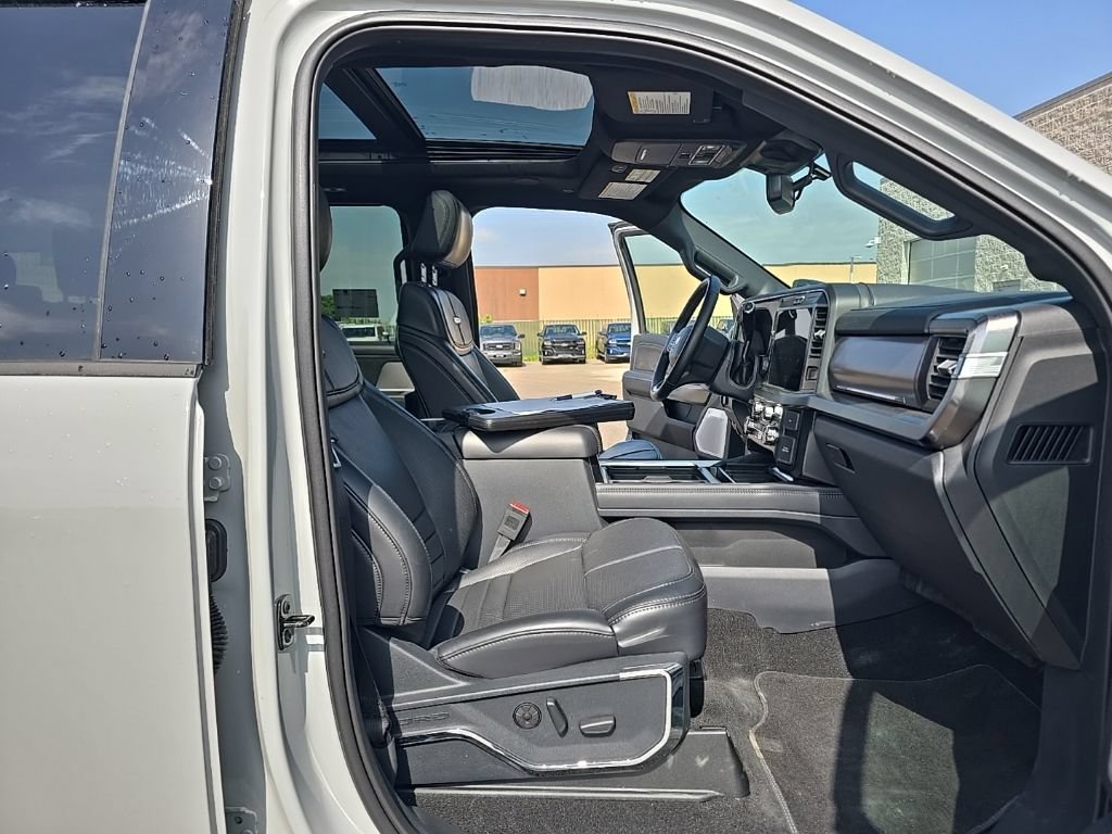 Used 2026 Ford F250 Platinum AWD/4WD image 18