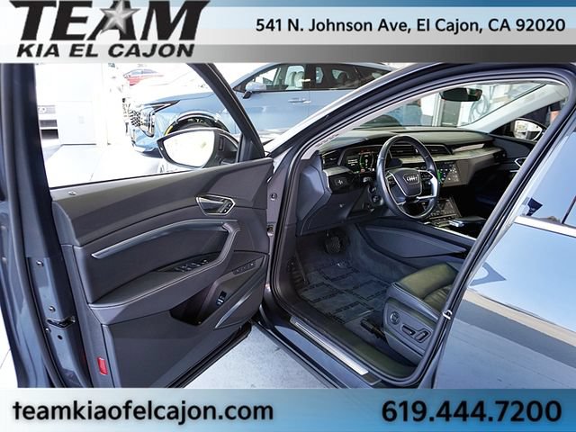 Used 2024 Audi Q8 e-tron Premium Plus AWD/4WD image 40