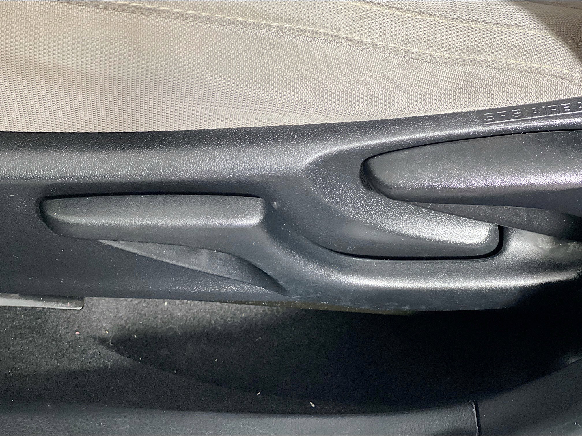 Used 2015 Toyota Corolla LE FWD image 15