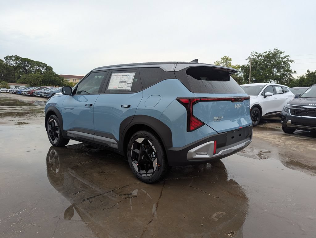 New 2027 Kia Seltos S FWD image 6