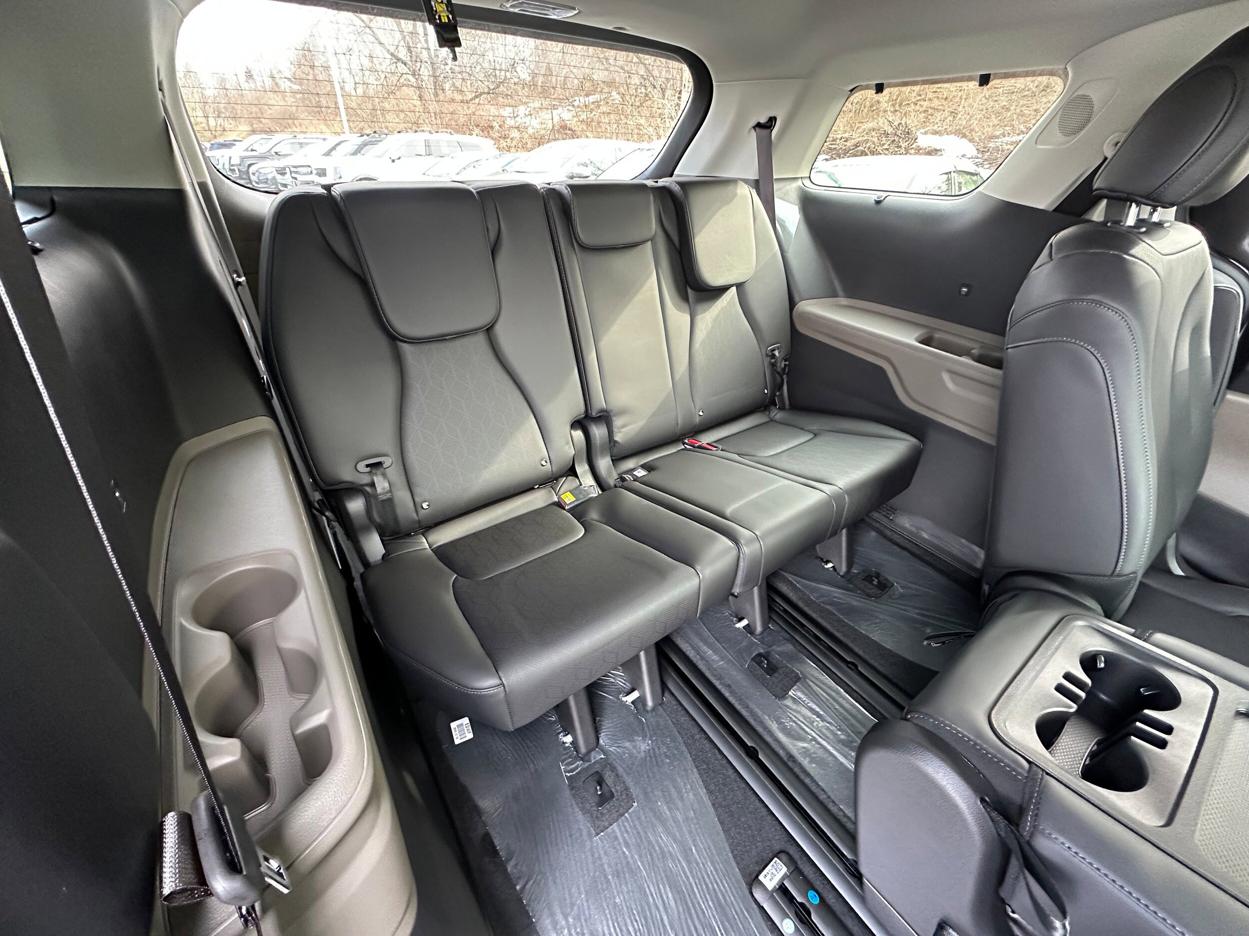 New 2026 Kia Carnival EX FWD image 23