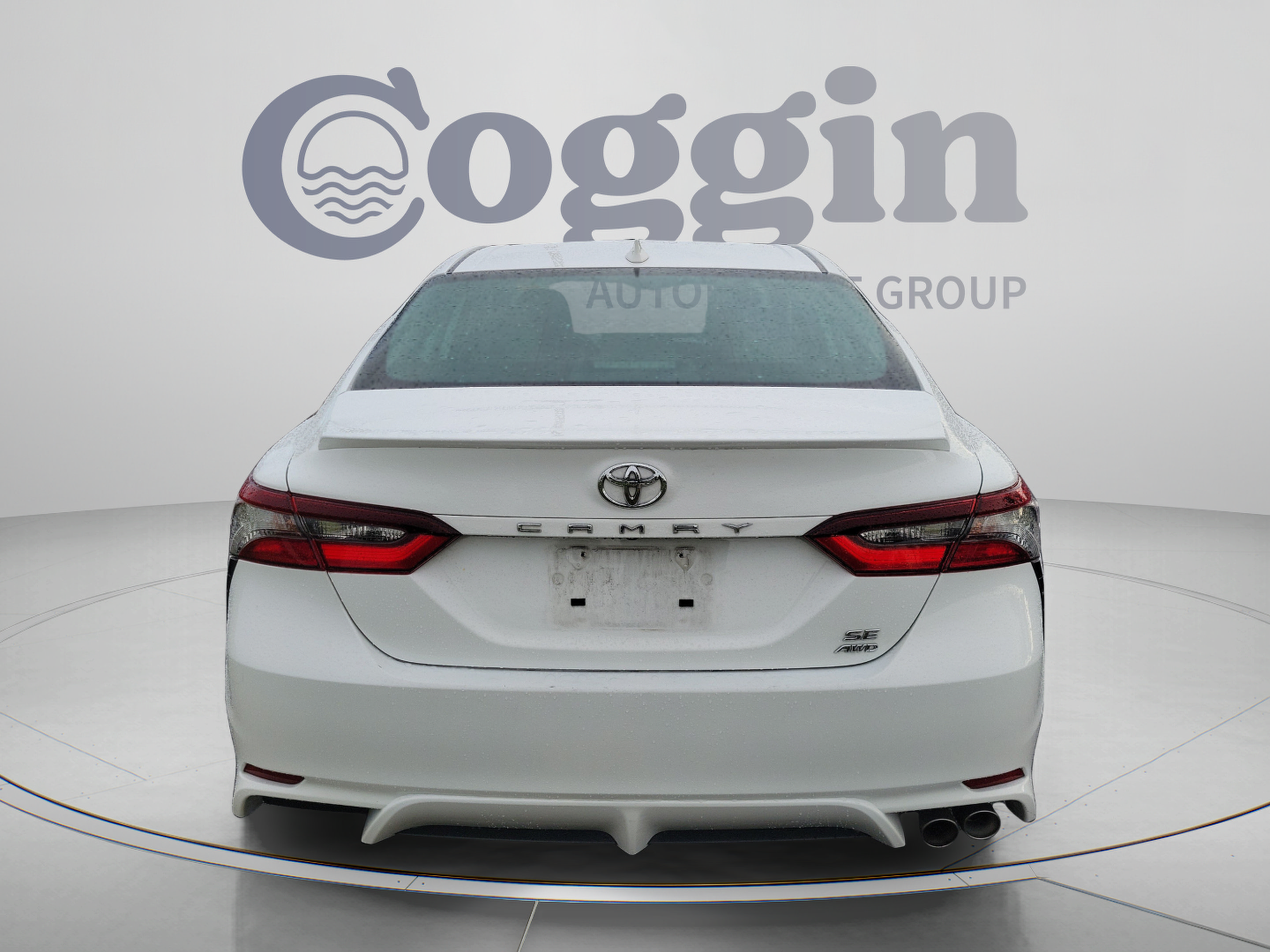 Used 2023 Toyota Camry SE AWD/4WD image 4