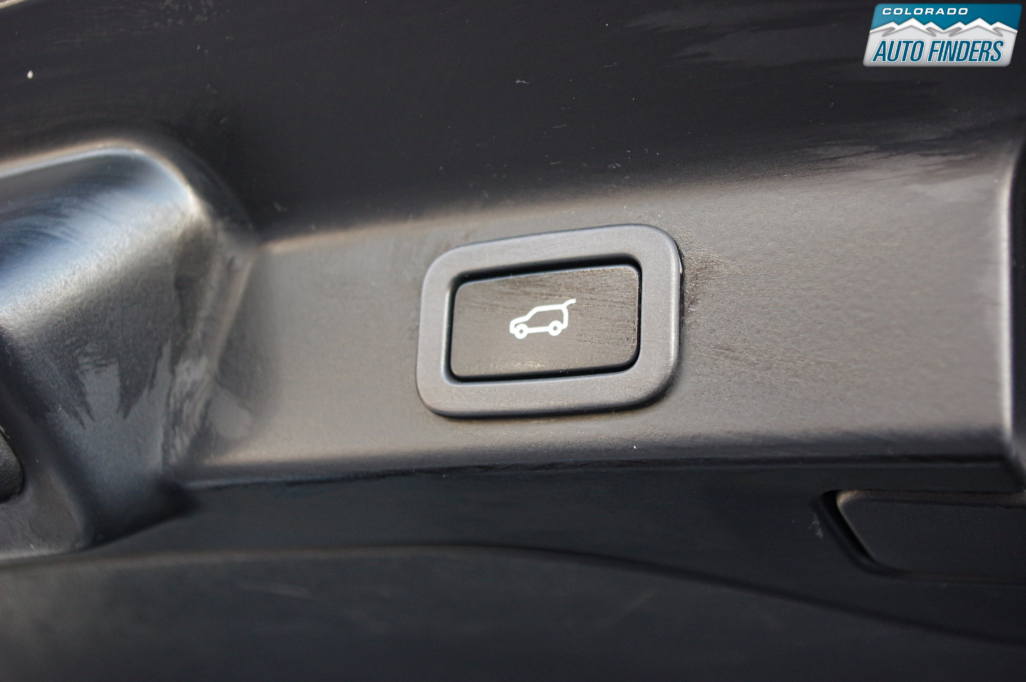 Used 2017 Jaguar F-PACE S image 29