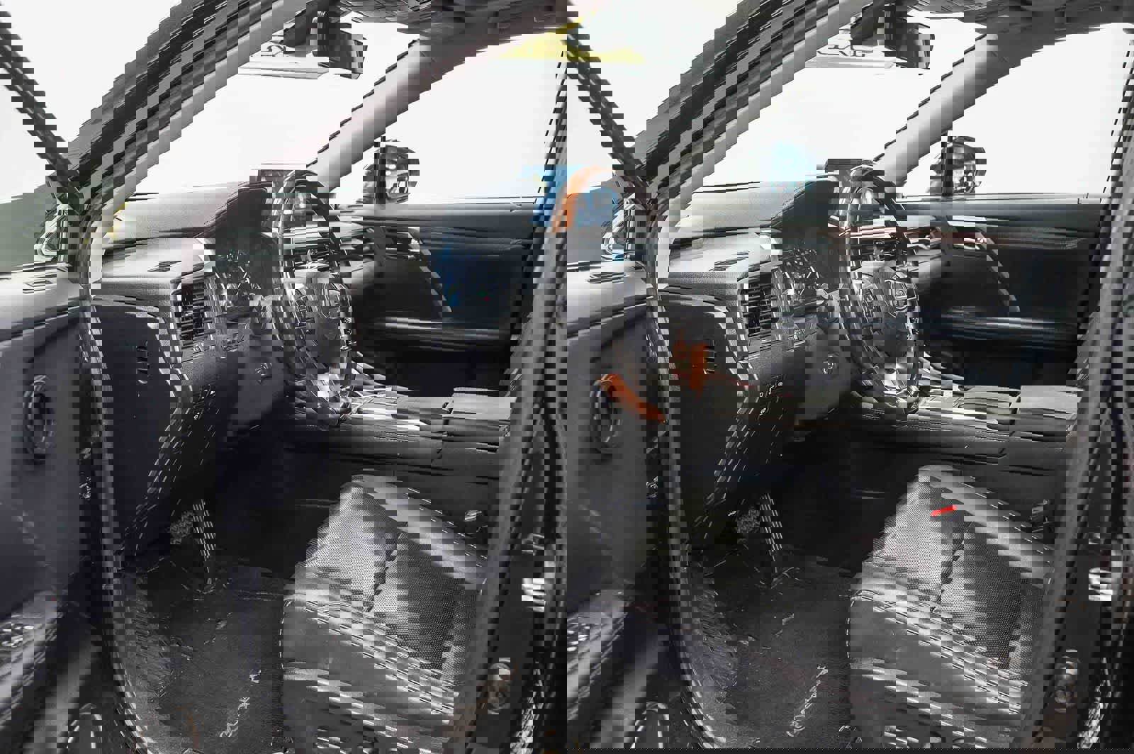 Used 2021 Lexus RX 450hL AWD w/ Premium Package image 18