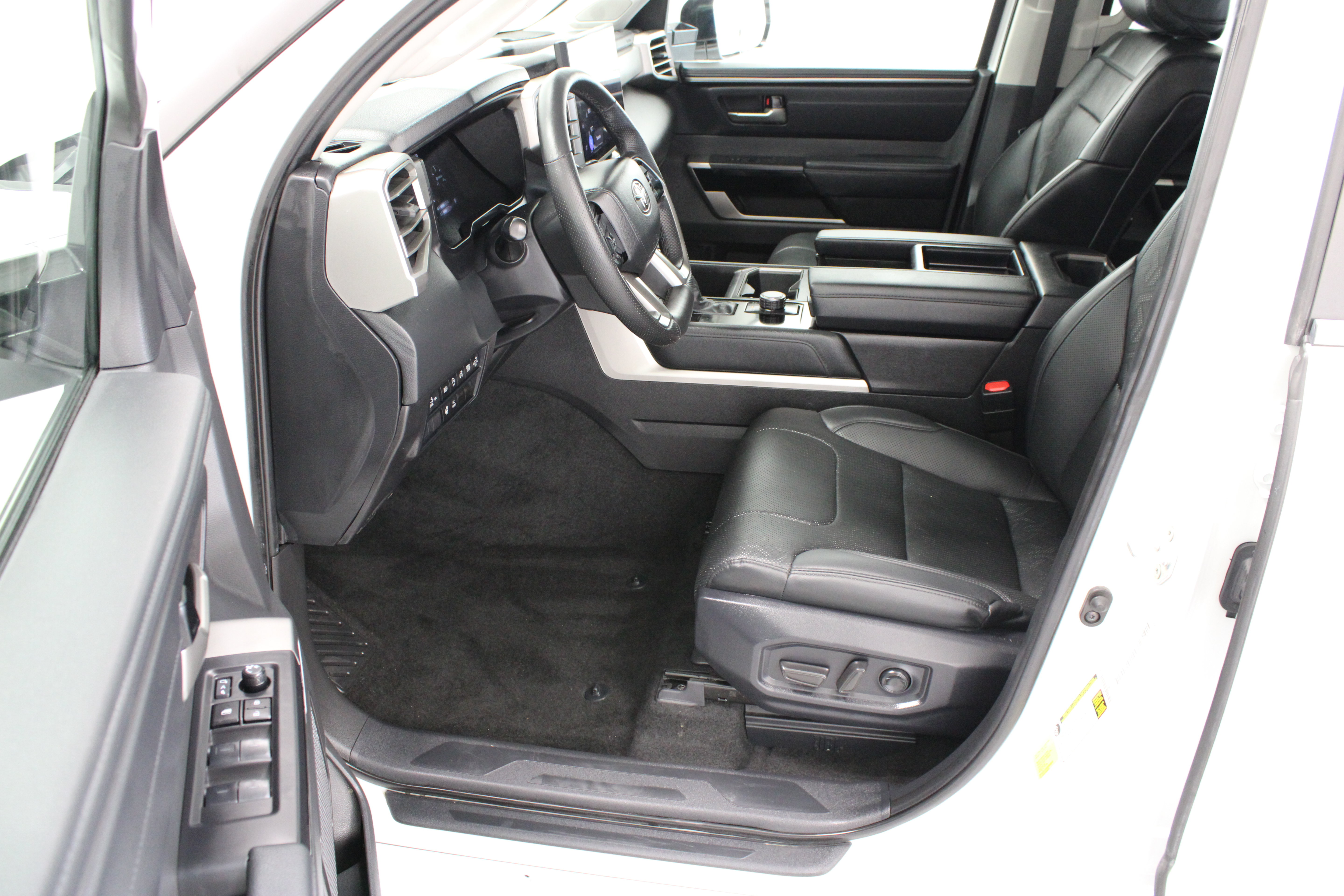 Used 2024 Toyota Tundra Limited RWD image 15