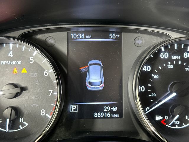 Used 2018 Nissan Rogue Sport SL w/ SL Premium Package image 18