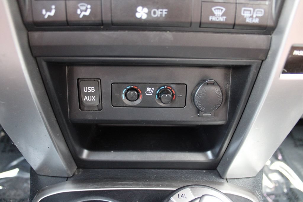 Used 2018 Toyota 4Runner Limited AWD/4WD image 21