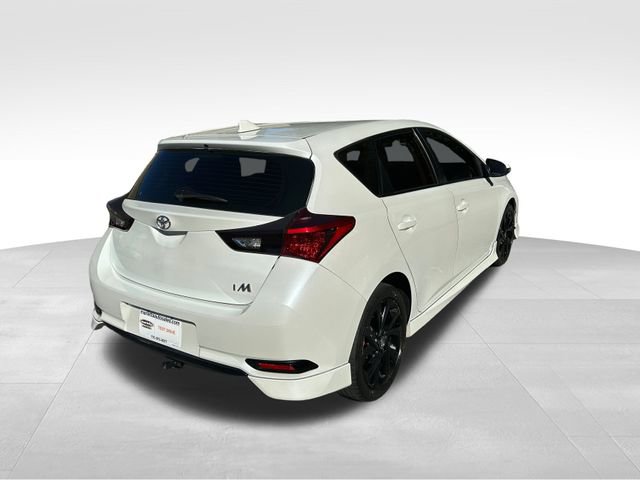 Used 2018 Toyota Corolla iM image 5