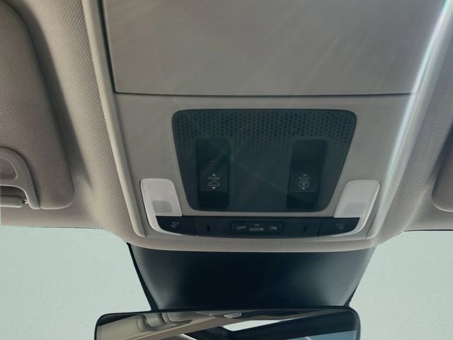Used 2023 Honda Pilot Touring image 28