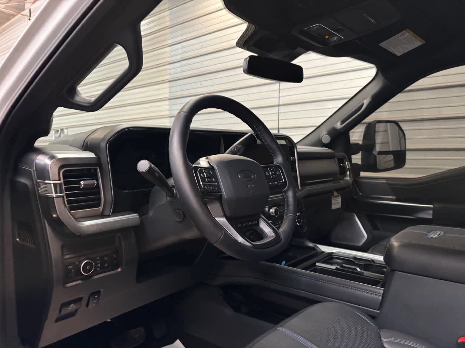 Used 2025 Ford F450 Platinum AWD/4WD image 10