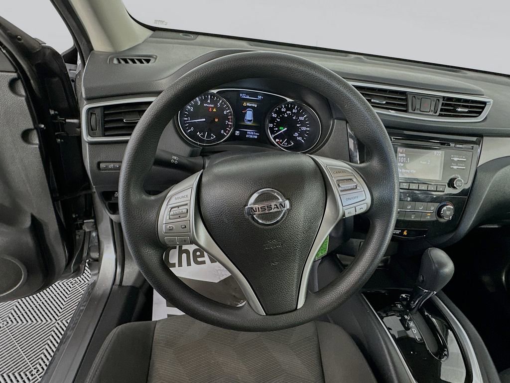 Used 2016 Nissan Rogue S FWD image 11