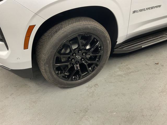 New 2026 Chevrolet Suburban Premier w/ Sun And Tow Package AWD/4WD image 4