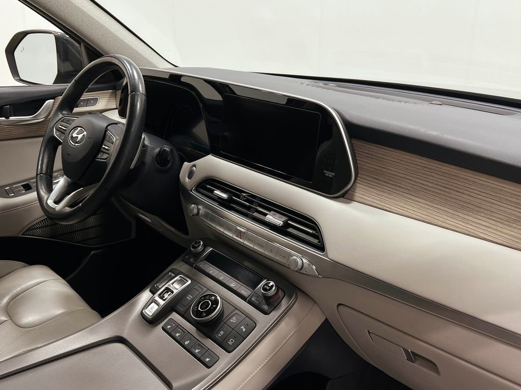 Used 2021 Hyundai Palisade Limited image 21