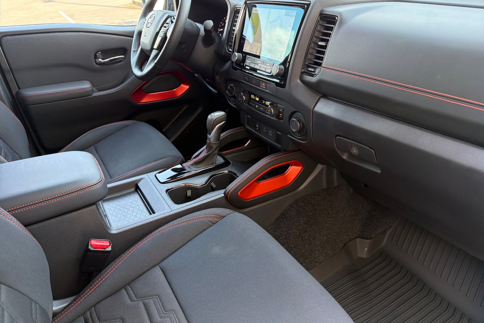 Used 2024 Nissan Frontier PRO-4X w/ Technology Package AWD/4WD image 15