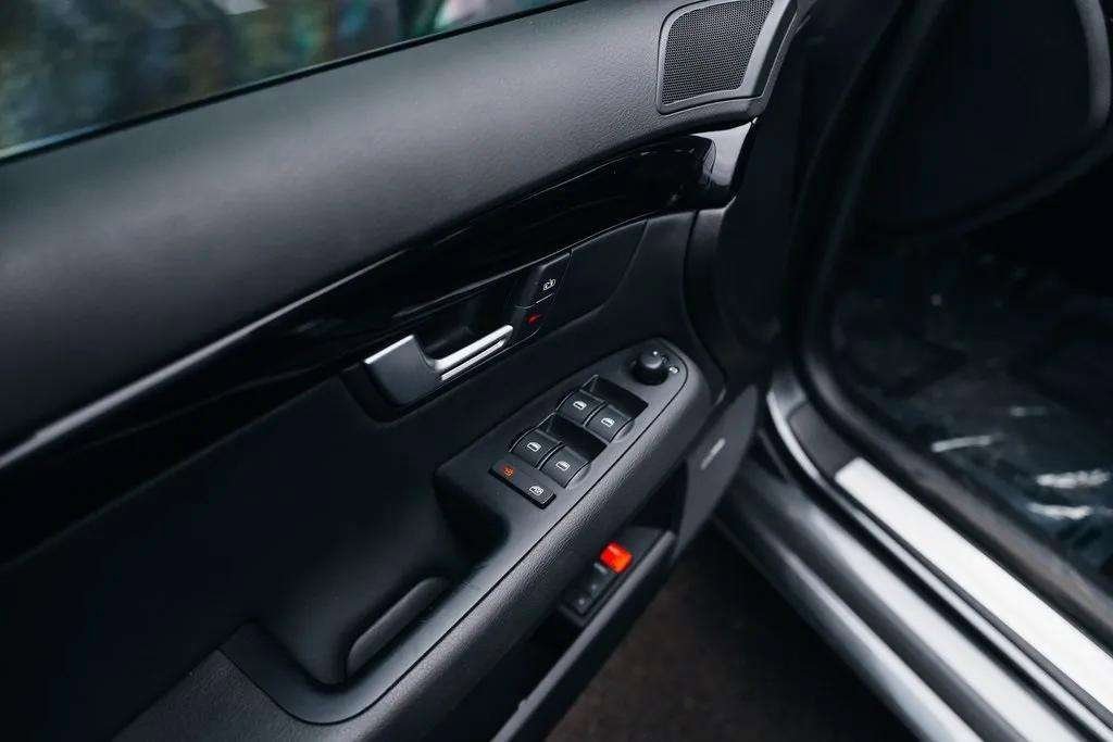 Used 2008 Audi RS 4 Sedan image 70