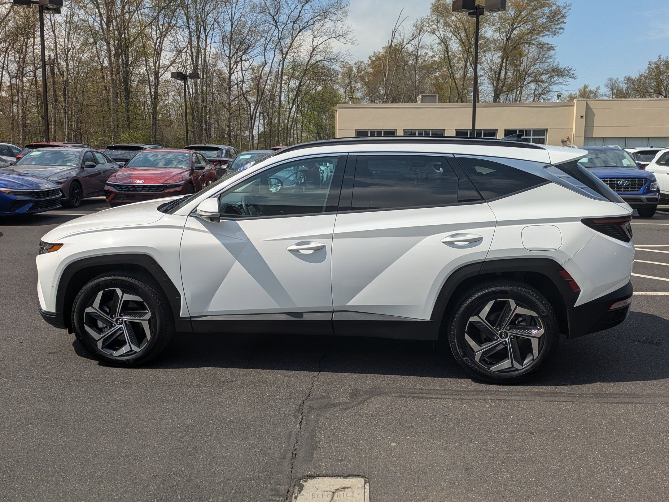Certified 2023 Hyundai Tucson Limited AWD/4WD image 8