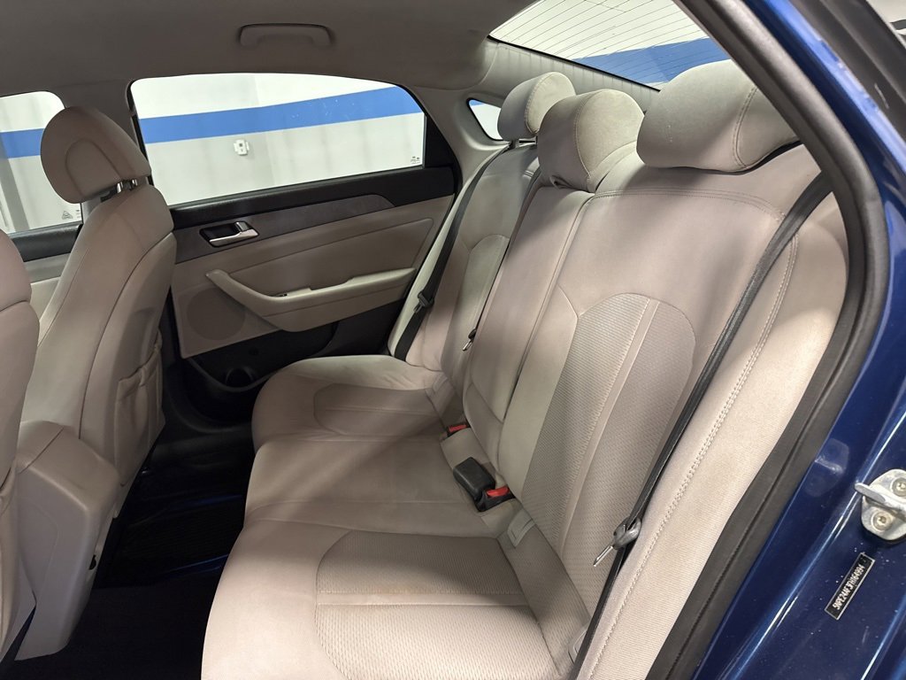 Used 2015 Hyundai Sonata SE w/ Option Group 09 image 24